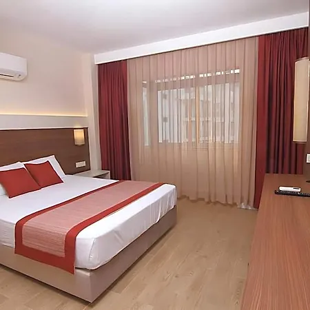 فندق Sunway Club مرمريس