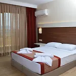 Sunway Club מרמריס